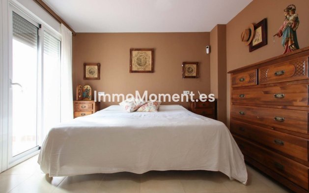 Resale - Apartment - Marbella - Puerto Banús