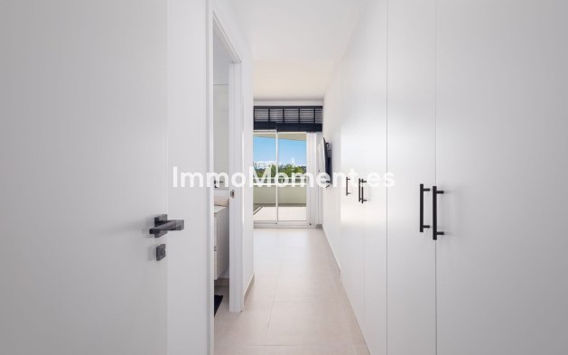 Resale - Apartment - Estepona - New Golden Mile