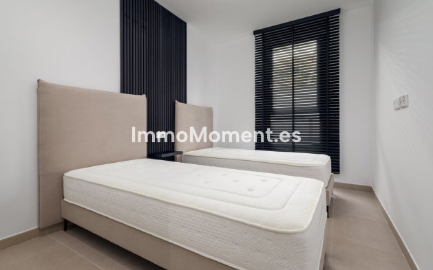 Resale - Apartment - Estepona - New Golden Mile