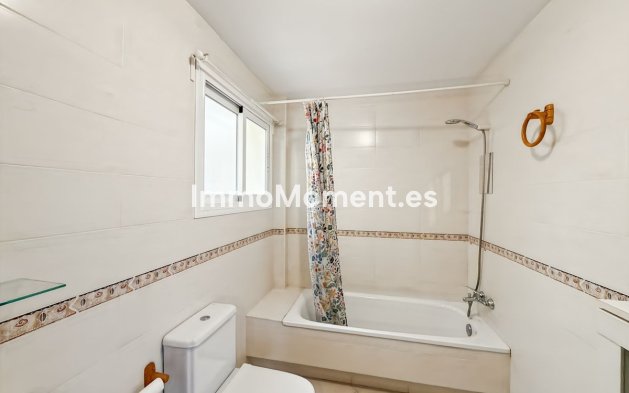 Resale - Apartment - Inland  - Almogía