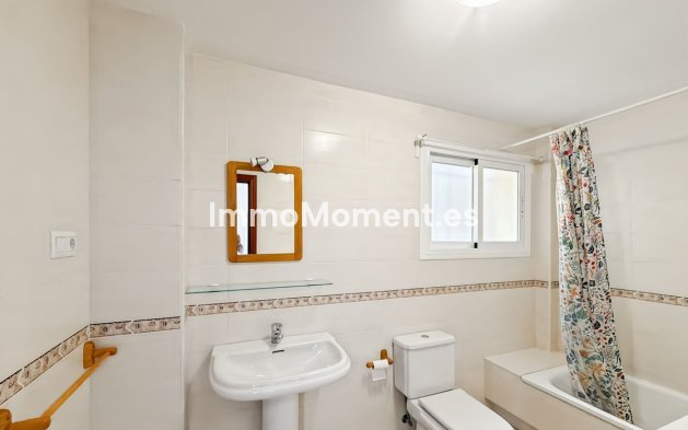 Resale - Apartment - Inland  - Almogía