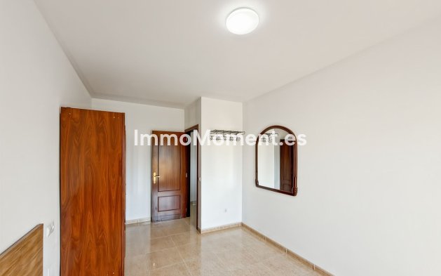 Resale - Apartment - Inland  - Almogía