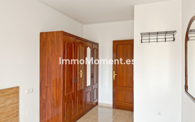 Resale - Apartment - Inland  - Almogía
