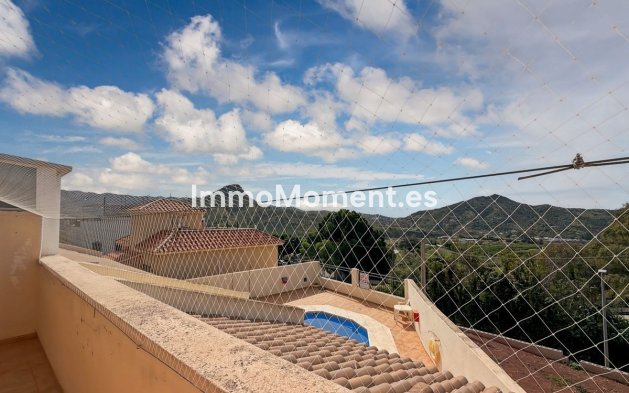 Resale - Apartment - Inland  - Almogía