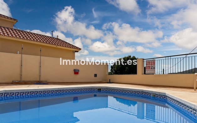 Resale - Apartment - Inland  - Almogía