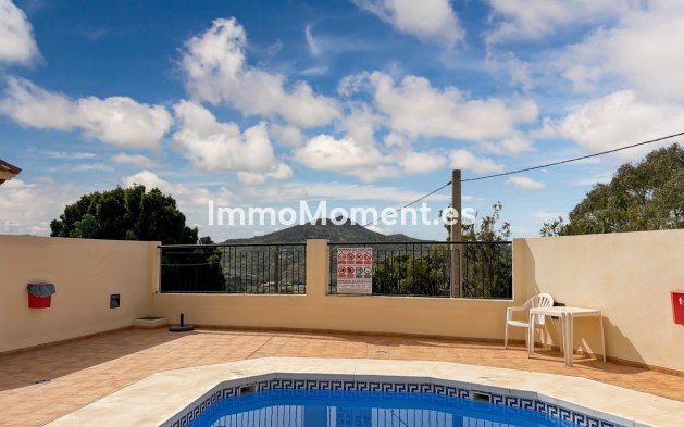 Resale - Apartment - Inland  - Almogía