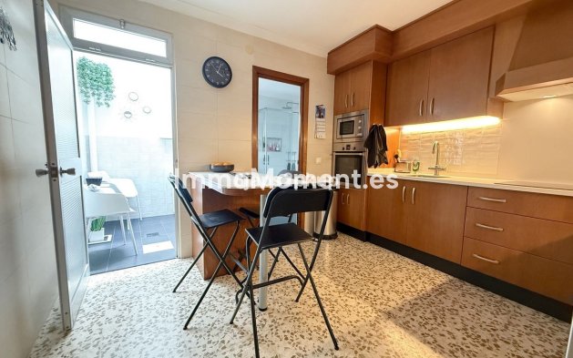 Revente - Maison mitoyenne - Estepona  - Estepona Centro