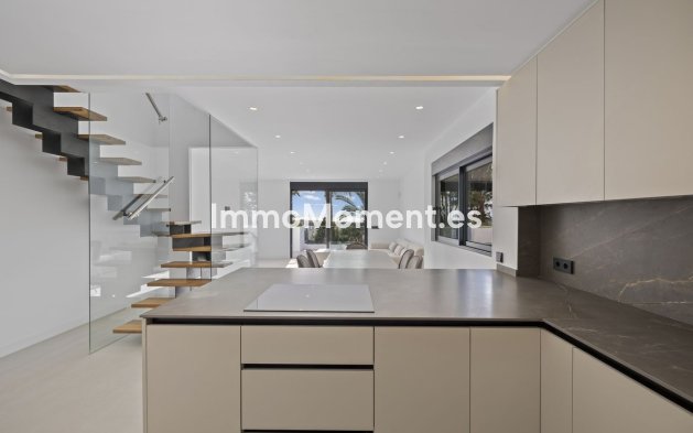 Resale - Apartment - El Paraiso - New Golden Mile