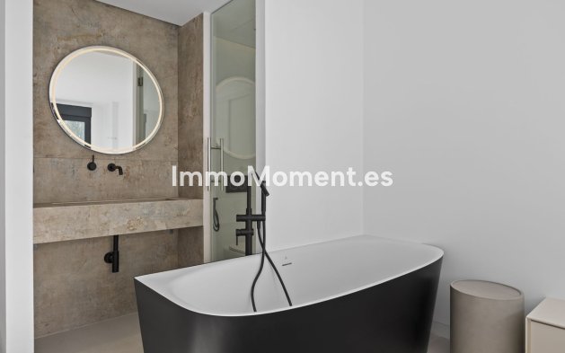 Resale - Apartment - El Paraiso - New Golden Mile
