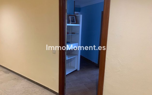 Resale - Apartment - Benalmadena - Benalmadena Centro