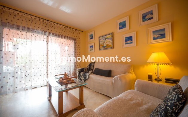 Resale - Apartment - Marbella - El Rosario