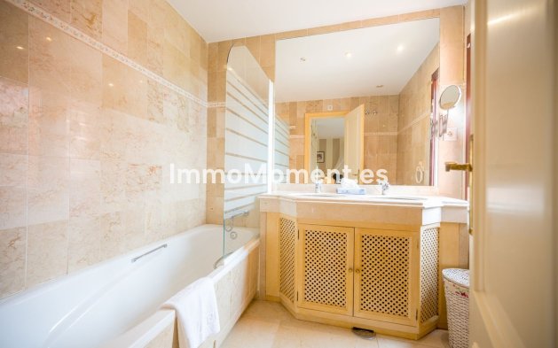 Resale - Apartment - Marbella - El Rosario