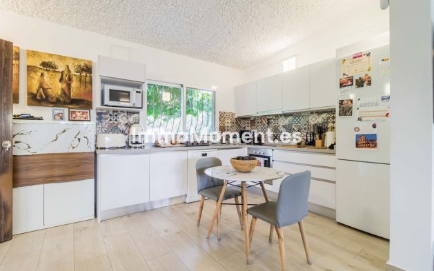 Revente - Villa - Estepona  - Estepona Centro