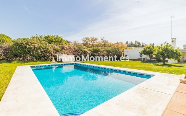 Revente - Villa - Estepona  - Estepona Centro