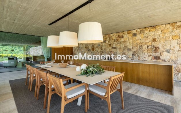 Resale - Villa - Benahavís - El Madroñal