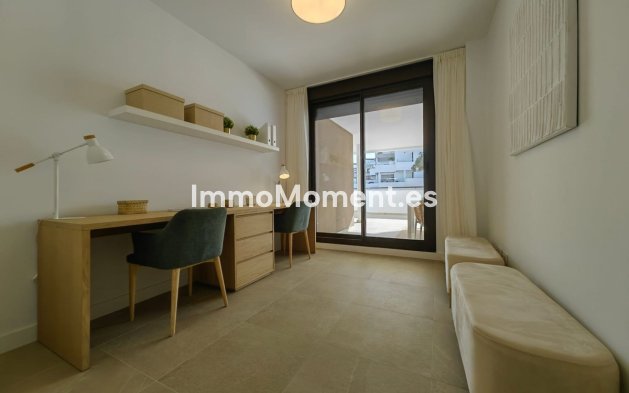 Reventa - Apartamento - Estepona  - Estepona Centro