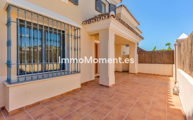 Revente - Maison mitoyenne - Estepona  - Atalaya