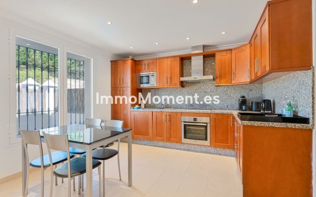 Revente - Maison mitoyenne - Estepona  - Atalaya