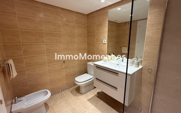 Revente - Appartement - Marbella - Nueva Andalucía
