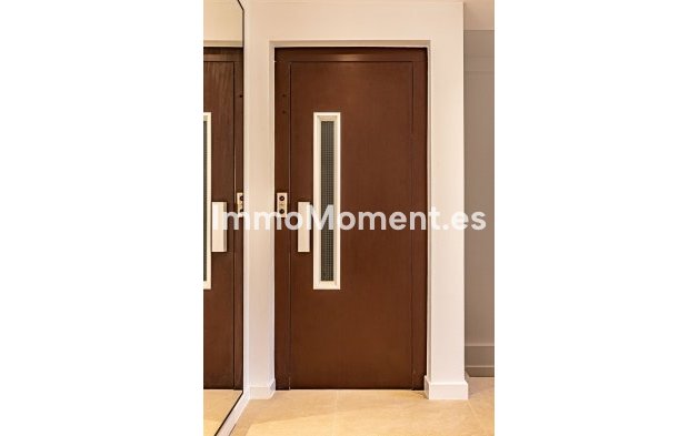 Revente - Maison mitoyenne - Estepona  - Estepona Centro