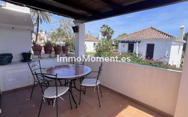 Resale - Apartment - Estepona - Benamara