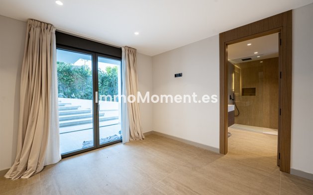 Resale - Villa - Marbella - El Rosario