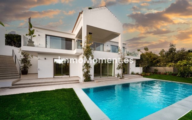 Resale - Villa - Marbella - El Rosario