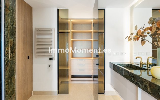 Resale - Apartment - Estepona - New Golden Mile