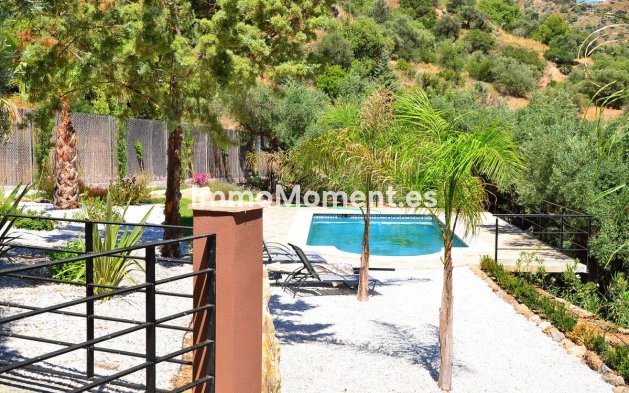 Bestaande woning - Villa - Binnenland  - Alora