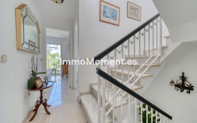 Bestaande woning - Geschakelde woning - Estepona  - New Golden Mile