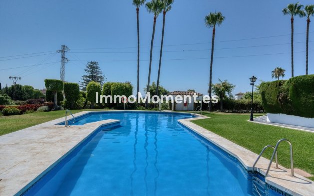 Bestaande woning - Geschakelde woning - Estepona  - New Golden Mile