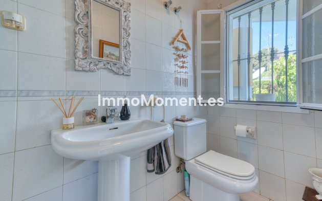 Bestaande woning - Geschakelde woning - Estepona  - New Golden Mile