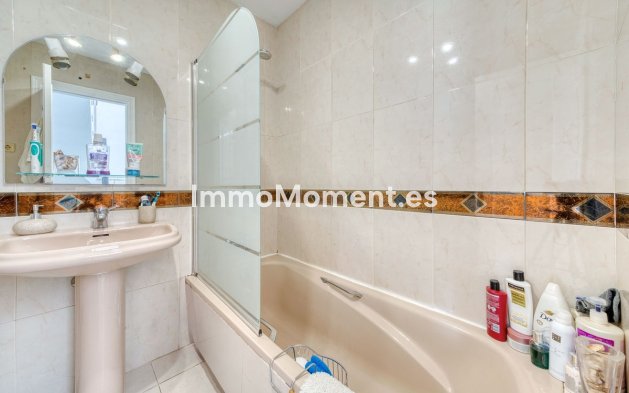 Bestaande woning - Geschakelde woning - Estepona  - New Golden Mile