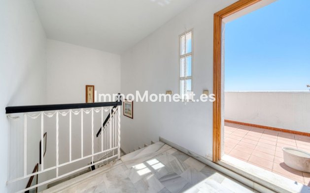 Bestaande woning - Geschakelde woning - Estepona  - New Golden Mile