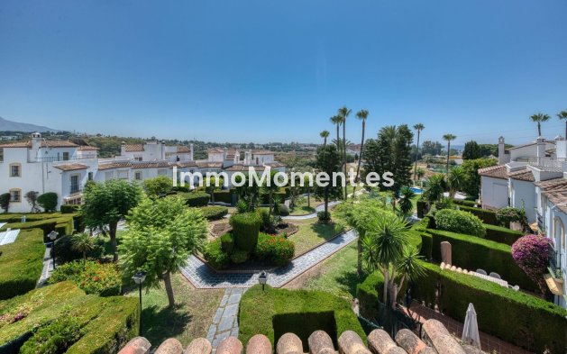 Bestaande woning - Geschakelde woning - Estepona  - New Golden Mile