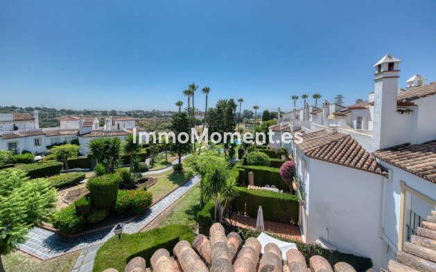 Bestaande woning - Geschakelde woning - Estepona  - New Golden Mile