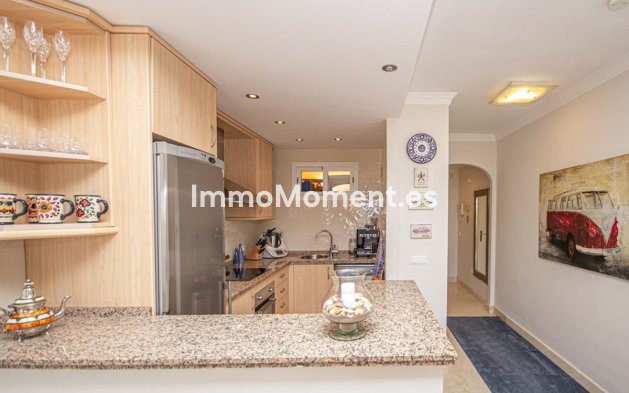 Resale - Apartment - Marbella - Elviria