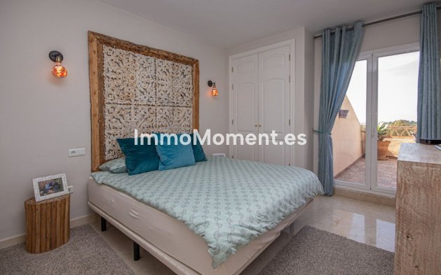Resale - Apartment - Marbella - Elviria