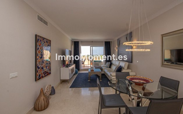 Resale - Apartment - Marbella - Elviria