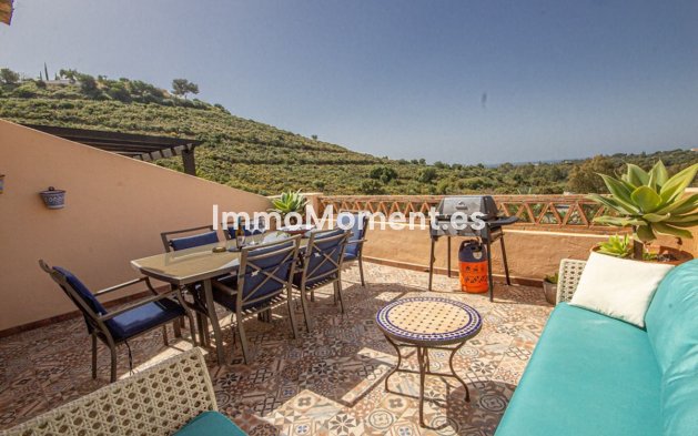 Resale - Apartment - Marbella - Elviria