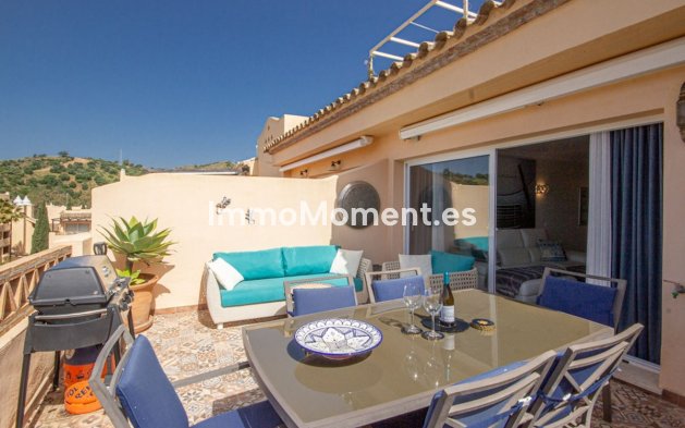 Resale - Apartment - Marbella - Elviria