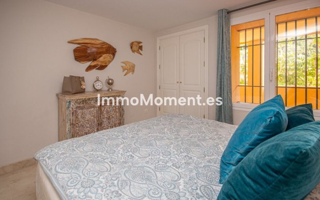 Resale - Apartment - Marbella - Elviria