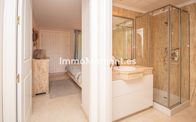 Resale - Apartment - Marbella - Elviria