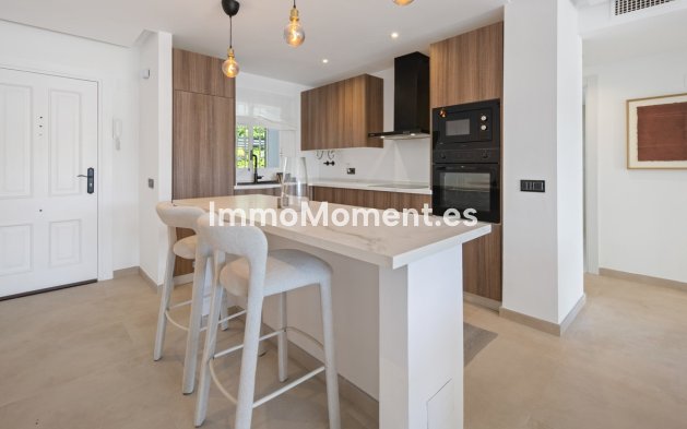 Resale - Apartment - Benahavís - La Quinta