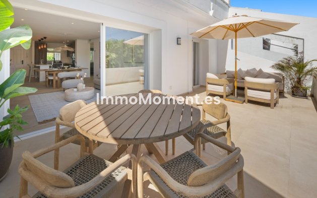 Resale - Apartment - Benahavís - La Quinta