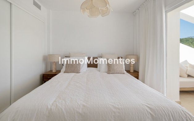 Resale - Apartment - Benahavís - La Quinta