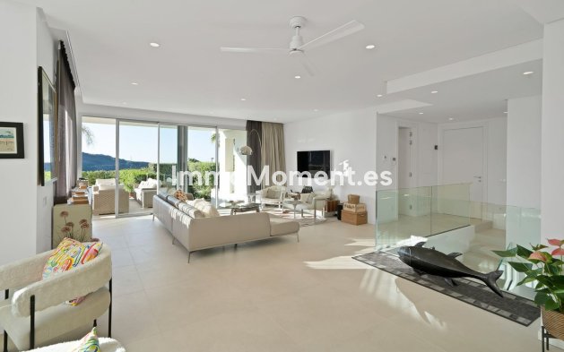 Resale - Apartment - Benahavís - Benahavís Centro