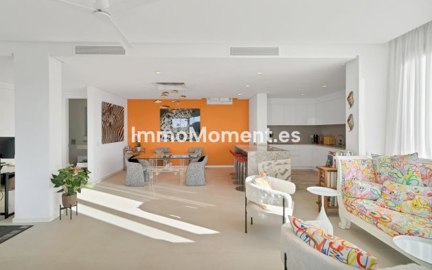 Resale - Apartment - Benahavís - Benahavís Centro