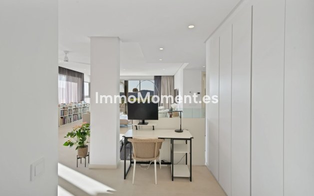 Resale - Apartment - Benahavís - Benahavís Centro