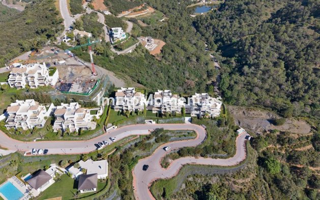 Resale - Apartment - Benahavís - Benahavís Centro